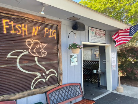 The entrance to Fish N’ Pig, one of Macon’s most popular non-chain restaurants. 