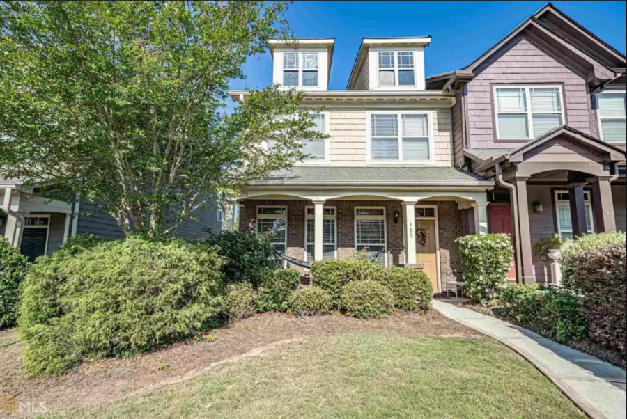 A photo of a Macon home from 160 Cold Creek Pkwy listed by Regan Skinner with Keller Williams Middle Georgia. 