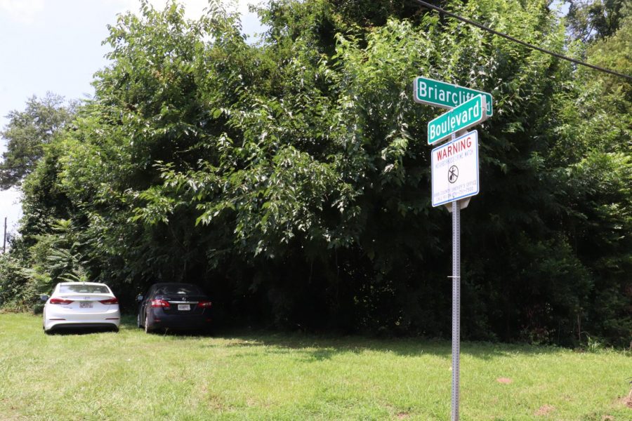 This overgrown spot could house a new park built by Historic Macon pending government approval.