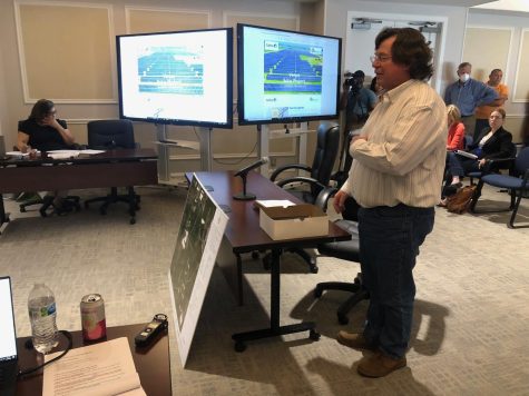 Land acquisition expert John Golitz talks to Macon-Bibb Planning & Zoning commissioners in April about plans for a 780-acre solar plant in west Bibb County. 