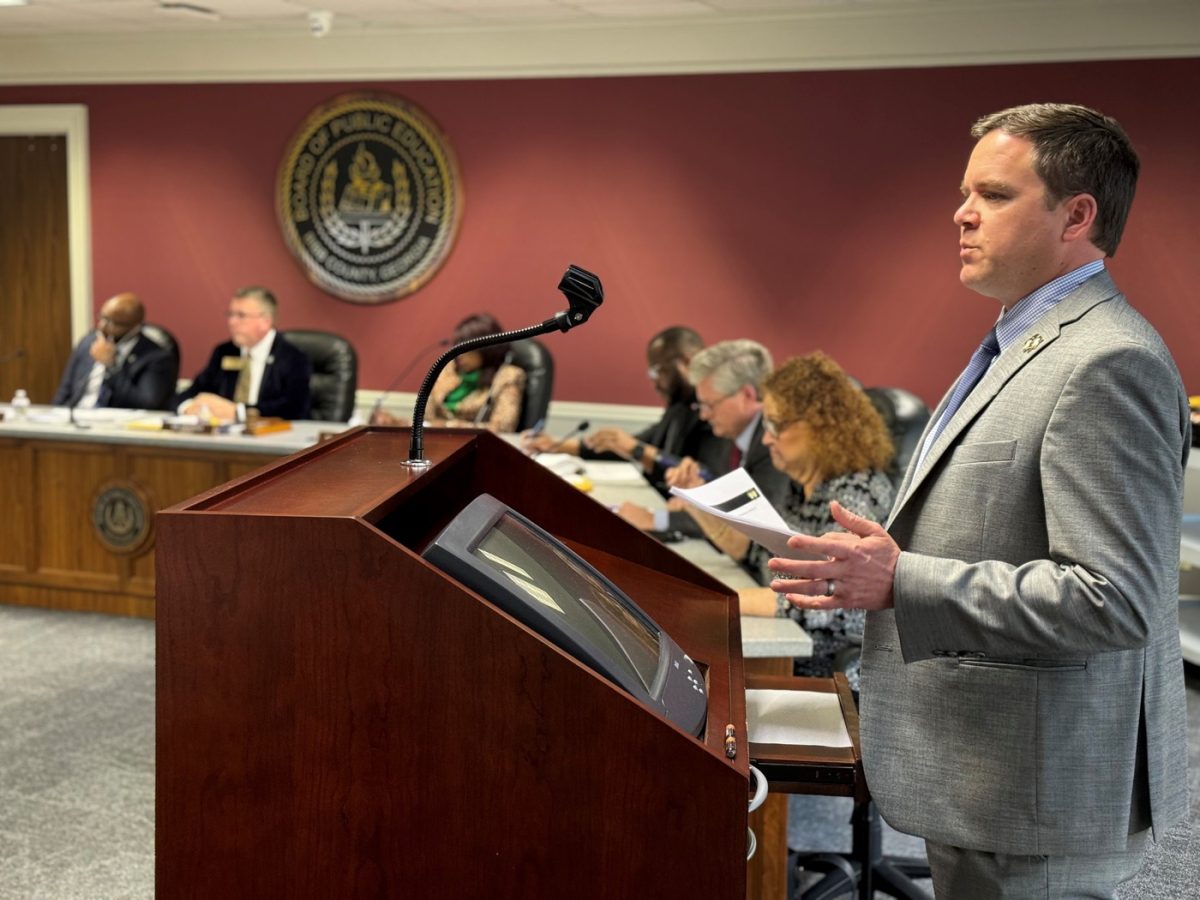 Bibb+County+School+District+CFO+Eric+Bush+presents+preliminary+budget+information+for+fiscal+year+2025+at+the+Board+of+Educations+first+work+session+on+March+11%2C+2024.