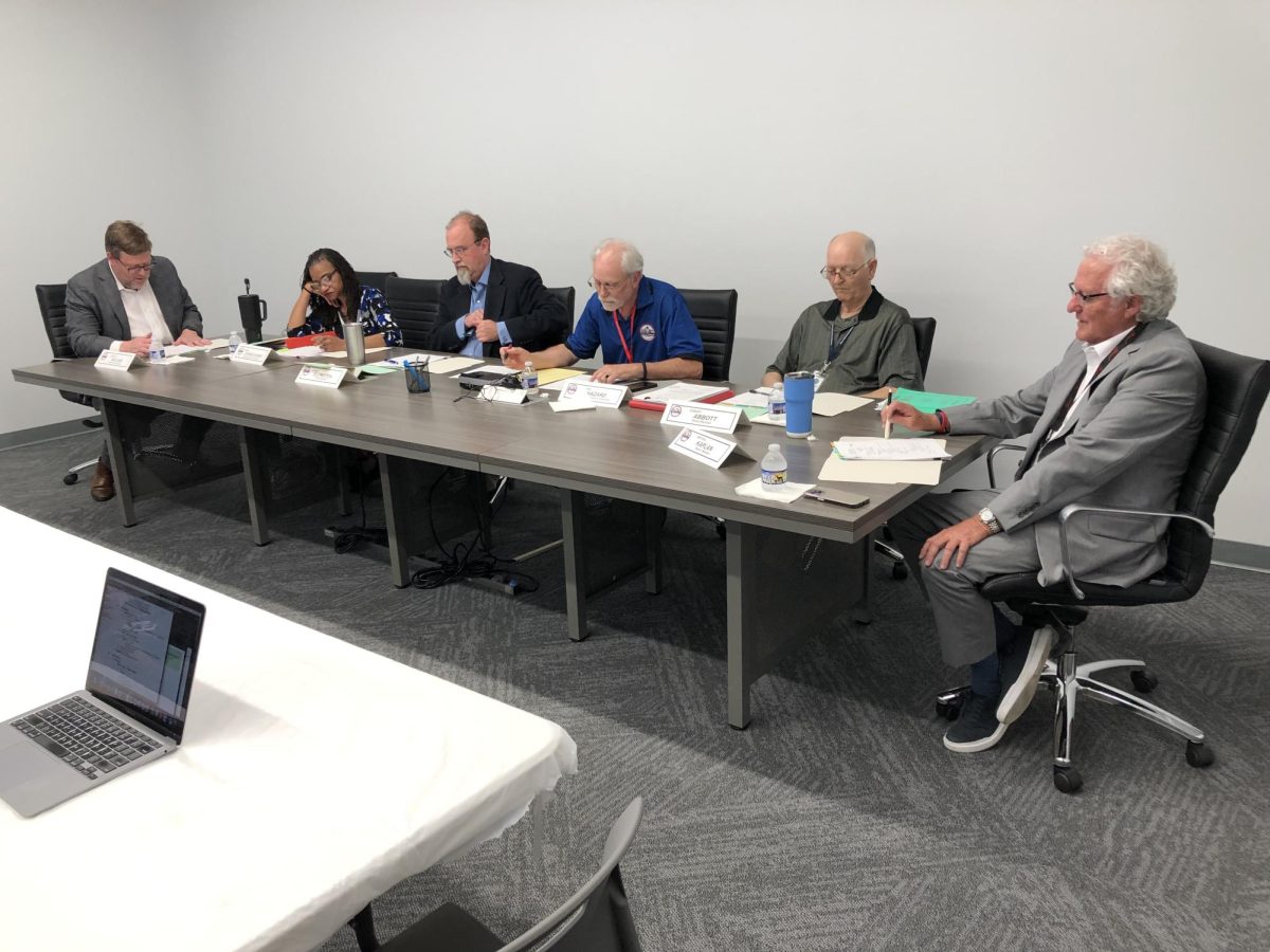 The Macon-Bibb County Board of Elections approved Sunday voting for Mother's Day, May 12, and elected new officers during Thursday's meeting. 