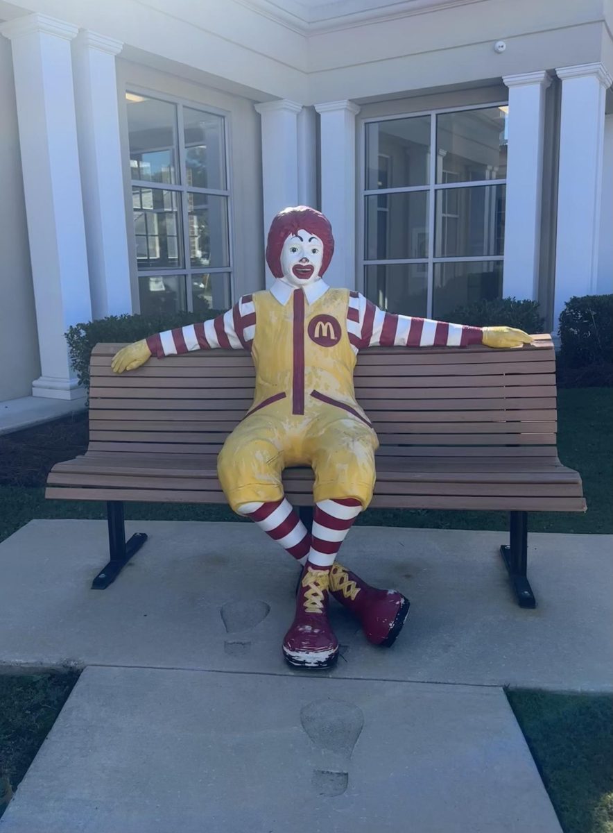 Ronald Mcdonald statue infront of Ronald Mcdonald house in Macon Georgia 