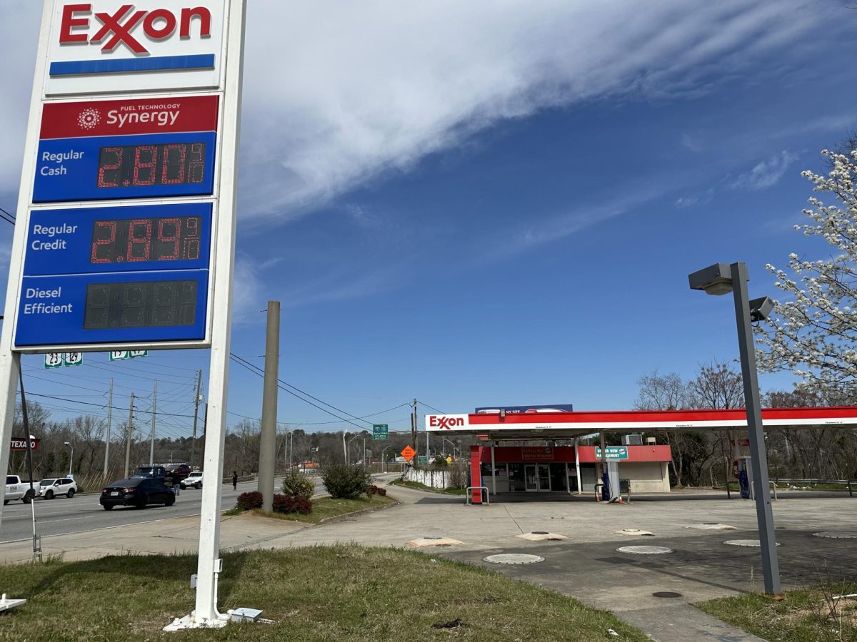 Macon-Bibb County plans to purchase the vacant gas station at 40 Spring St. that backs up to the announced site of Mercer University's new School of Medicine. 