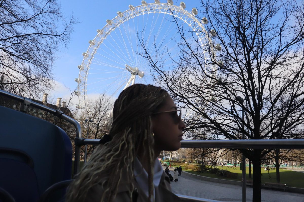 The London Eye from the view of a double decker tour bus. (March 2025)